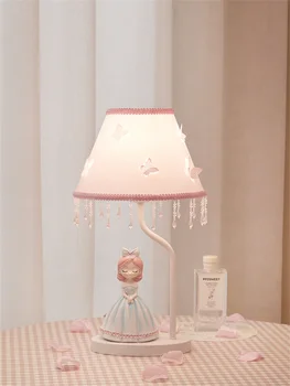 Розовые настольные лампы с куклой-бабочкой, прикроватная лампа для детей, настольные лампы теплых тонов для спальни, романтическое оформление, настольные лампы, освещение