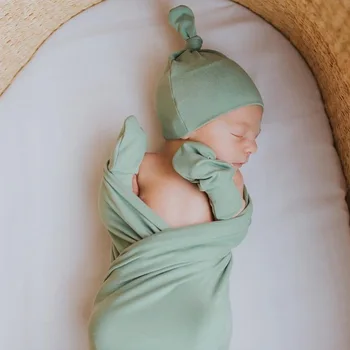 Детское одеяло, перчатки, детская шапочка, комплект из трех предметов, супер Мягкое трикотажное полотенце для пеленания из хлопка и полиэстера для новорожденных