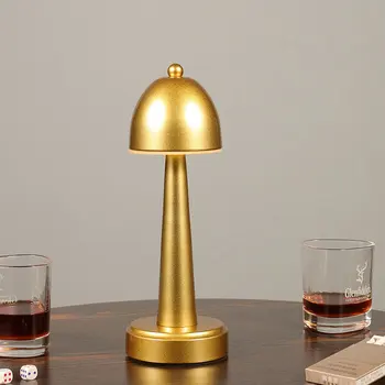 Металлическая светодиодная настольная лампа в стиле ретро, простой креативный настольный ночник, журнальный столик в западном ресторане, сенсорная настольная лампа