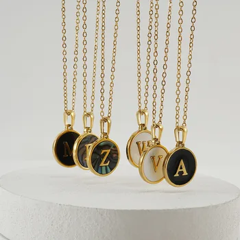 Модное ожерелье с инициалами из нержавеющей стали для женщин, 18-каратная позолоченная цепочка, круглая, черная, белая, 26 букв, Оптовая продажа